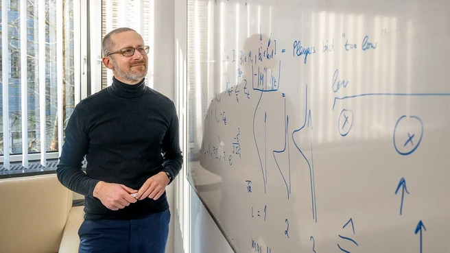 Professor Martin Bichler wird mit eine ERC Advanced Grant gefördert